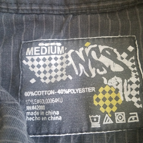 Medium long sleeve buttoned down shirt - Picture 3 of 3